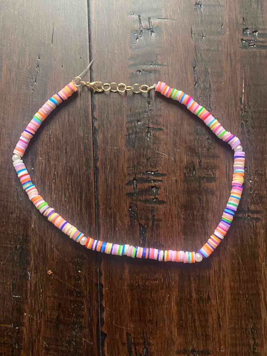 Beachy orangey necklace with pearls with different levels - Fort Worth, Texas - FleaMarketBay