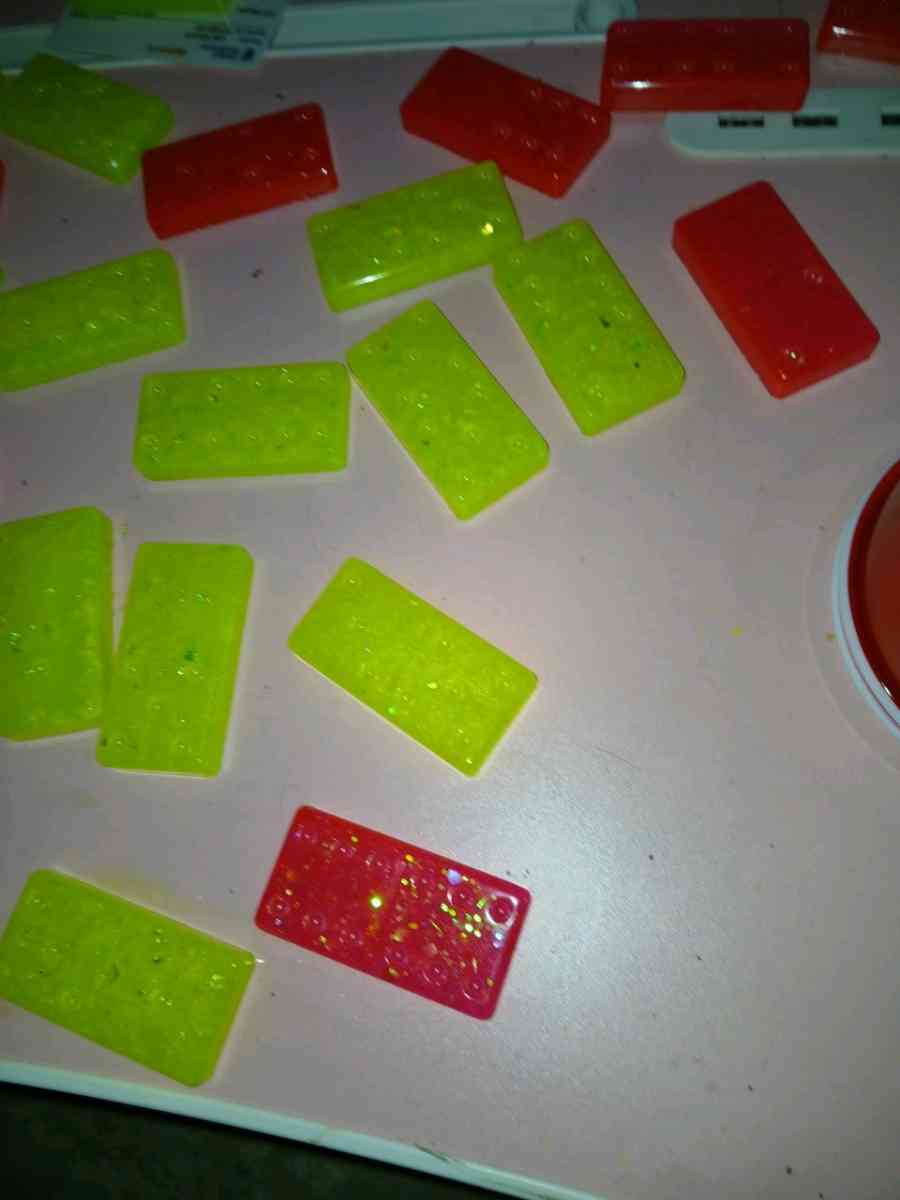 resin custom art - Caldwell, Texas - FleaMarketBay