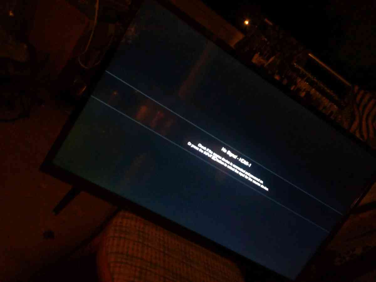 32 inch Flat screen No Remote - Indianapolis, Indiana - FleaMarketBay