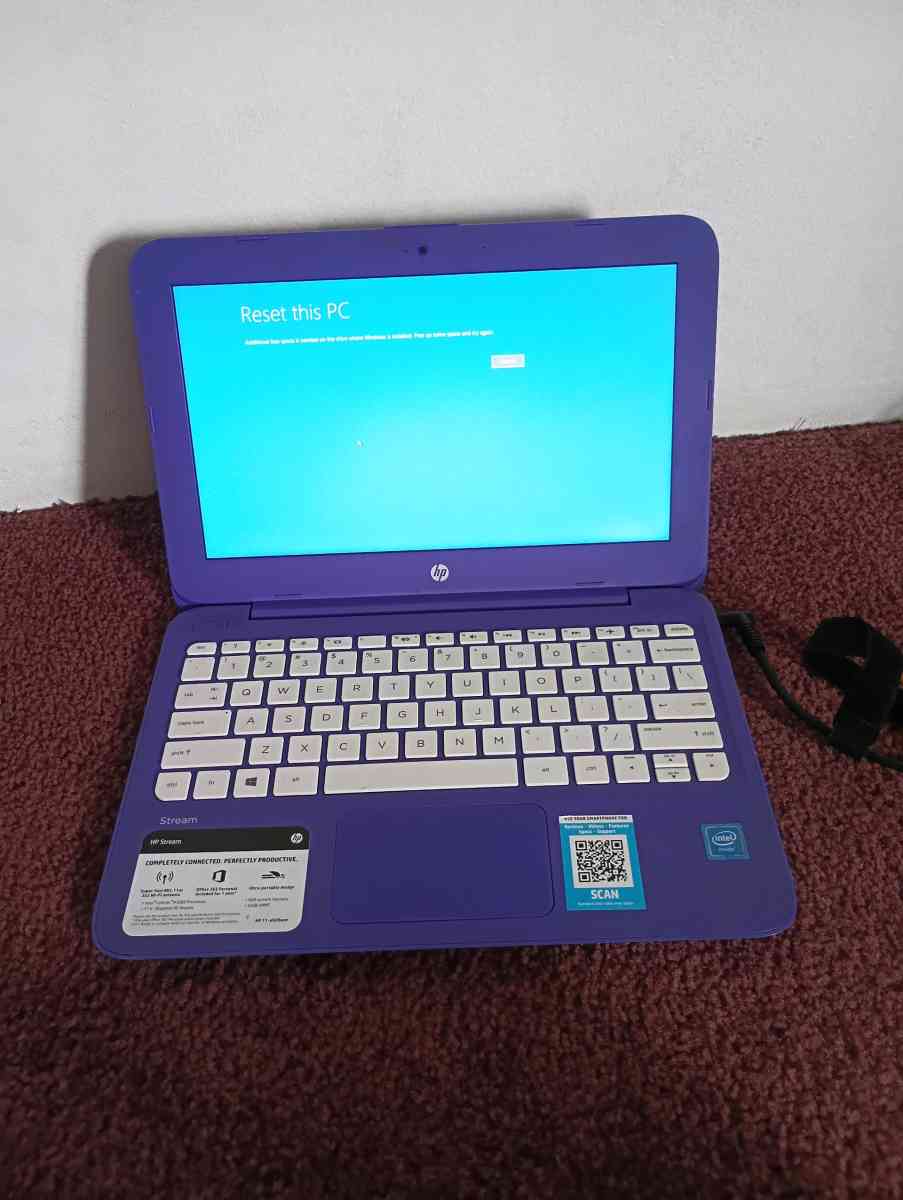 HP Stream 14ax020wm 14 Laptop Intel Celeron 4GB RAM 32GB eMM - Frostproof, Florida