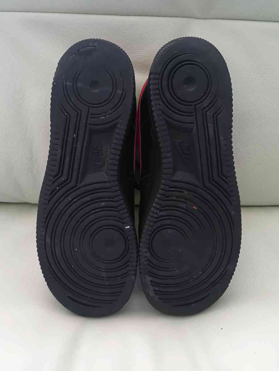 Nike Air Force 1 07 LE Russian Floral Black Red shoes - Frostproof, Florida - FleaMarketBay