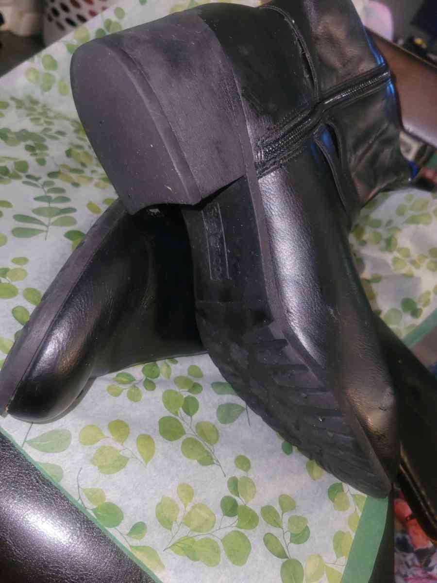 Black Platform loafers - Allamuchy, New Jersey - FleaMarketBay