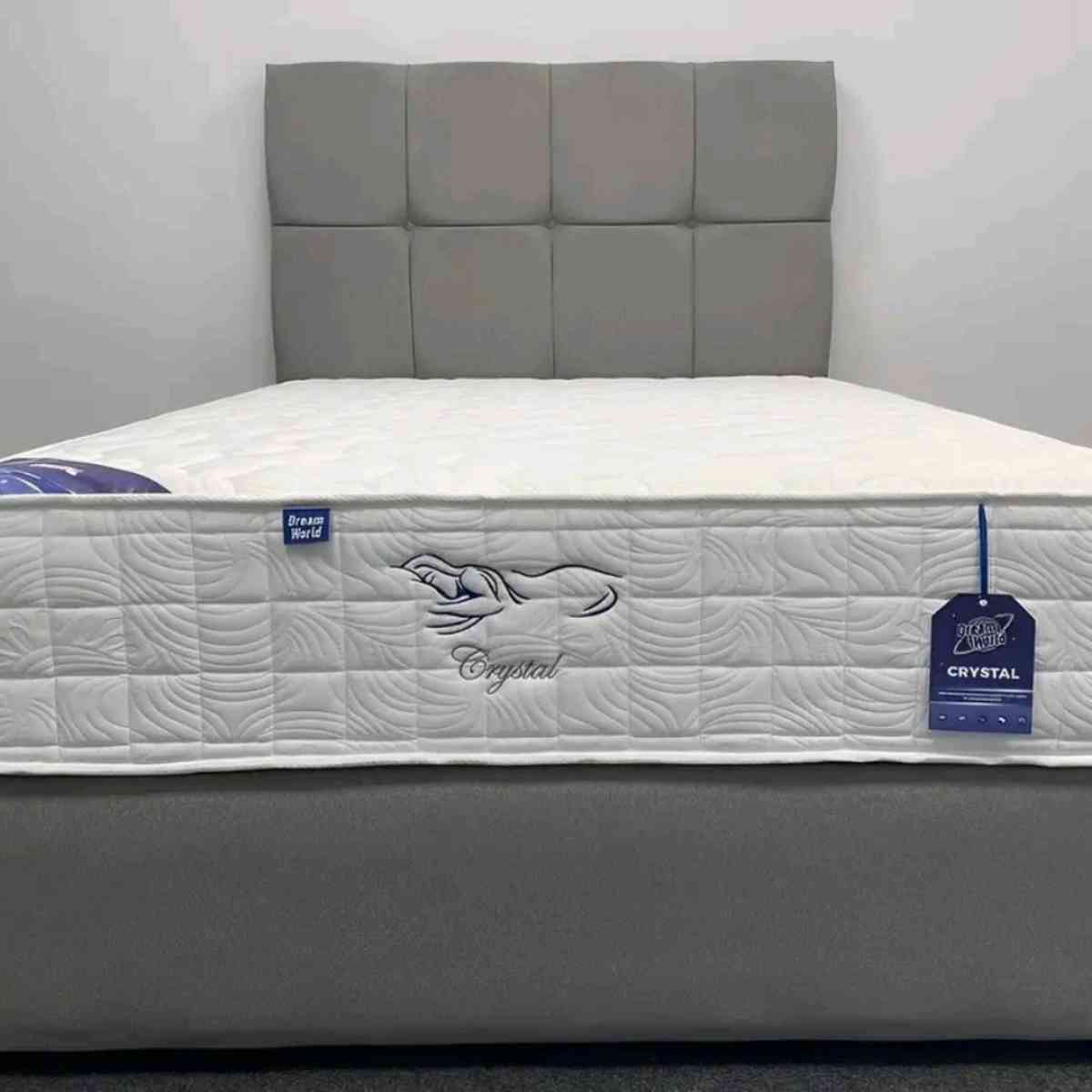 divan bed and mattress - Allen, Kansas - FleaMarketBay