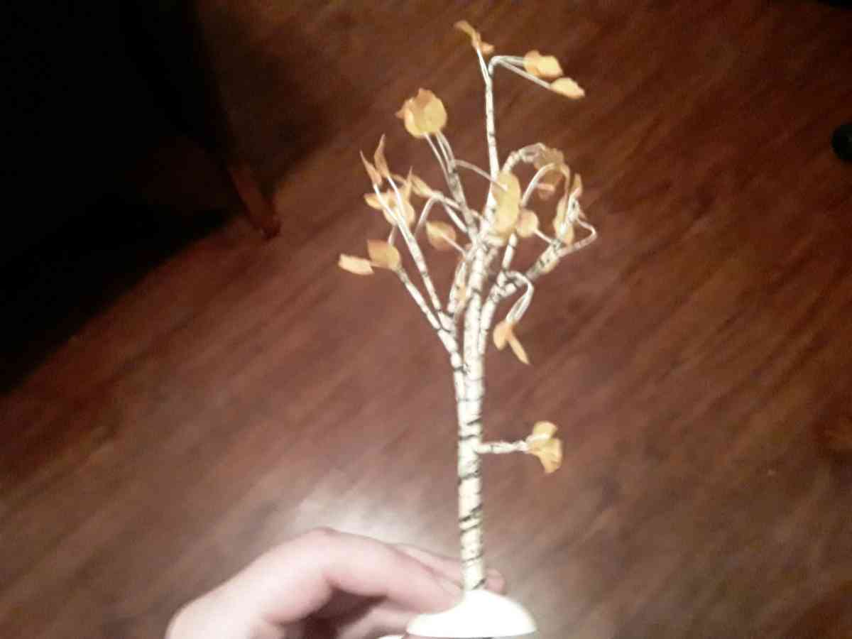Bulk Decoration wired and paper made trees - Caldwell, Idaho - FleaMarketBay