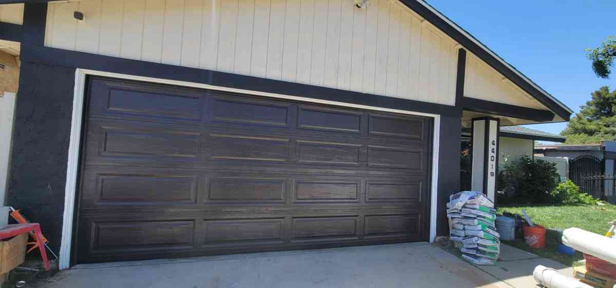GARAGE DOORS REPAIRS - Palmdale, California - FleaMarketBay