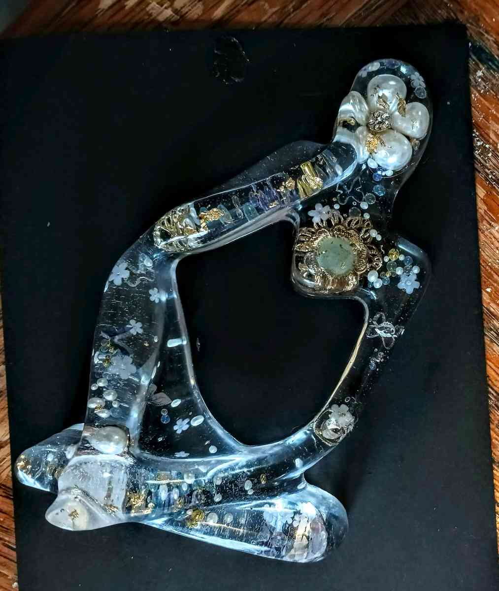 hand made resin woman figurine - Guntown, Mississippi - FleaMarketBay