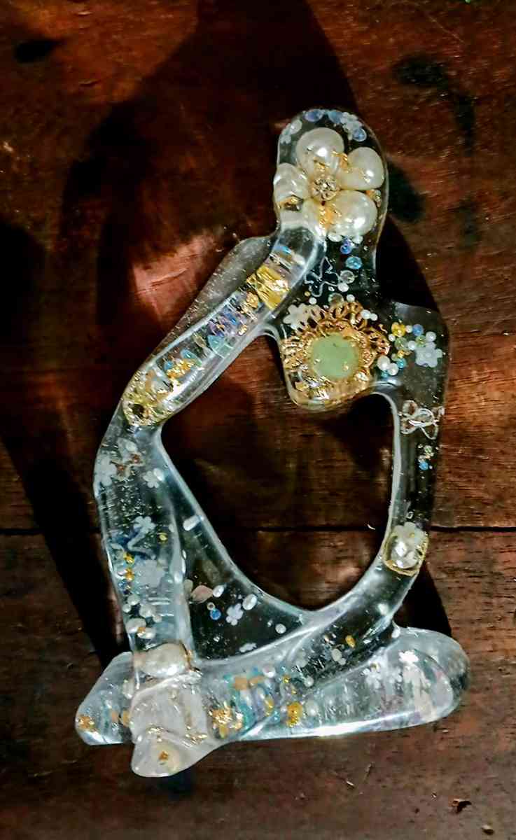 hand made resin woman figurine - Guntown, Mississippi