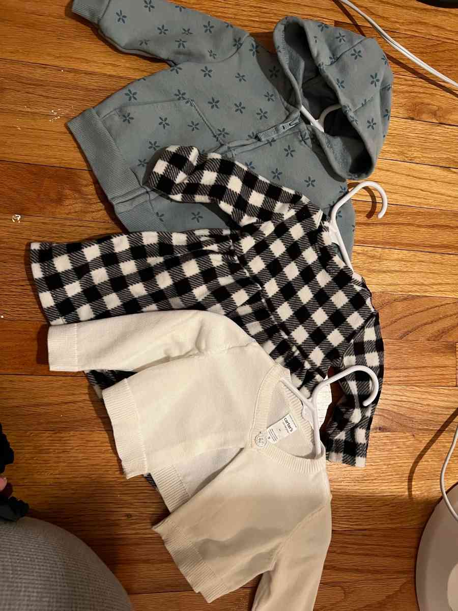 Baby Girl Clothes 3 to 12 months - Chicago, Illinois - FleaMarketBay