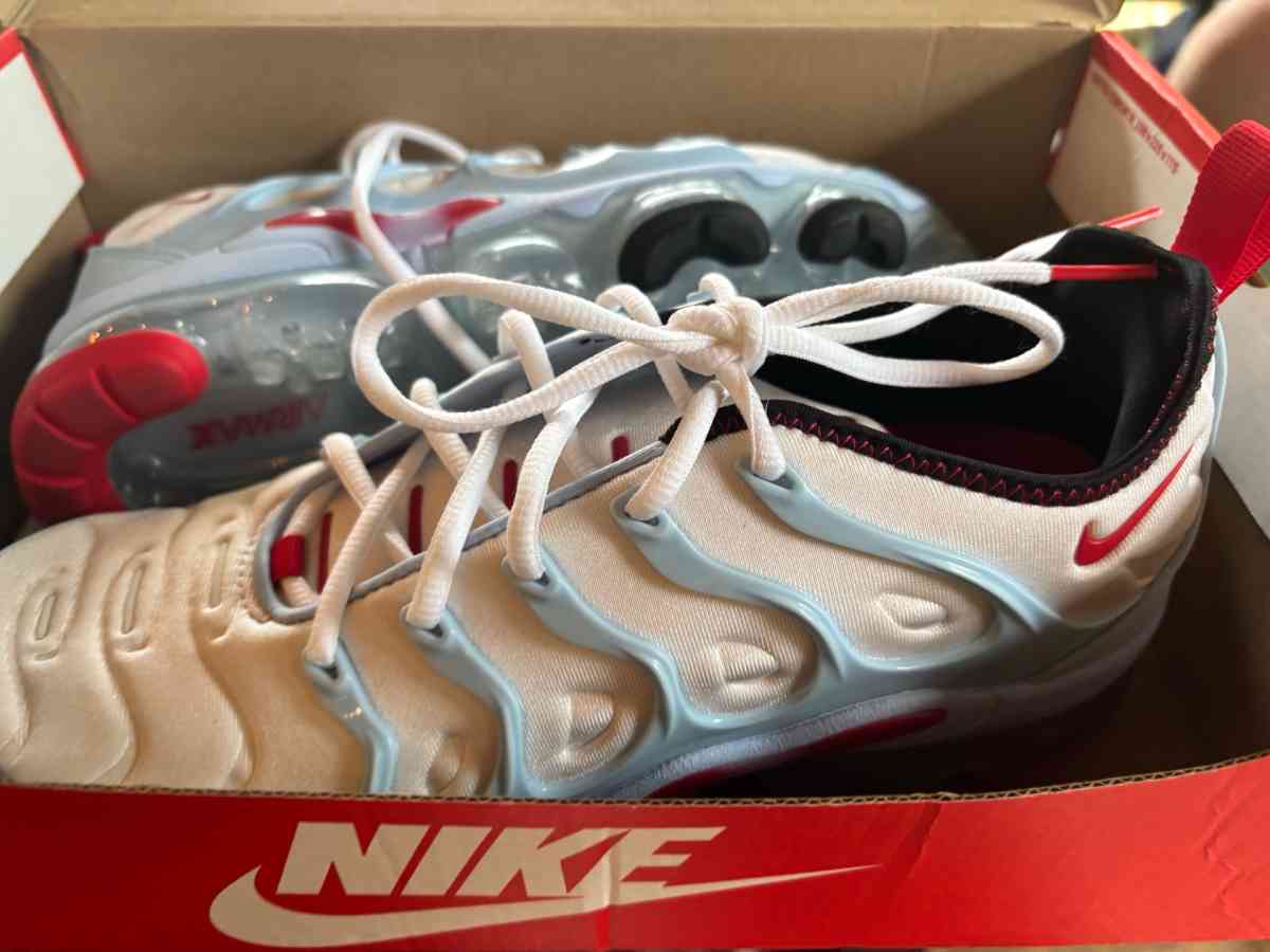Nike air vapormax plus - Stanardsville, Virginia - FleaMarketBay