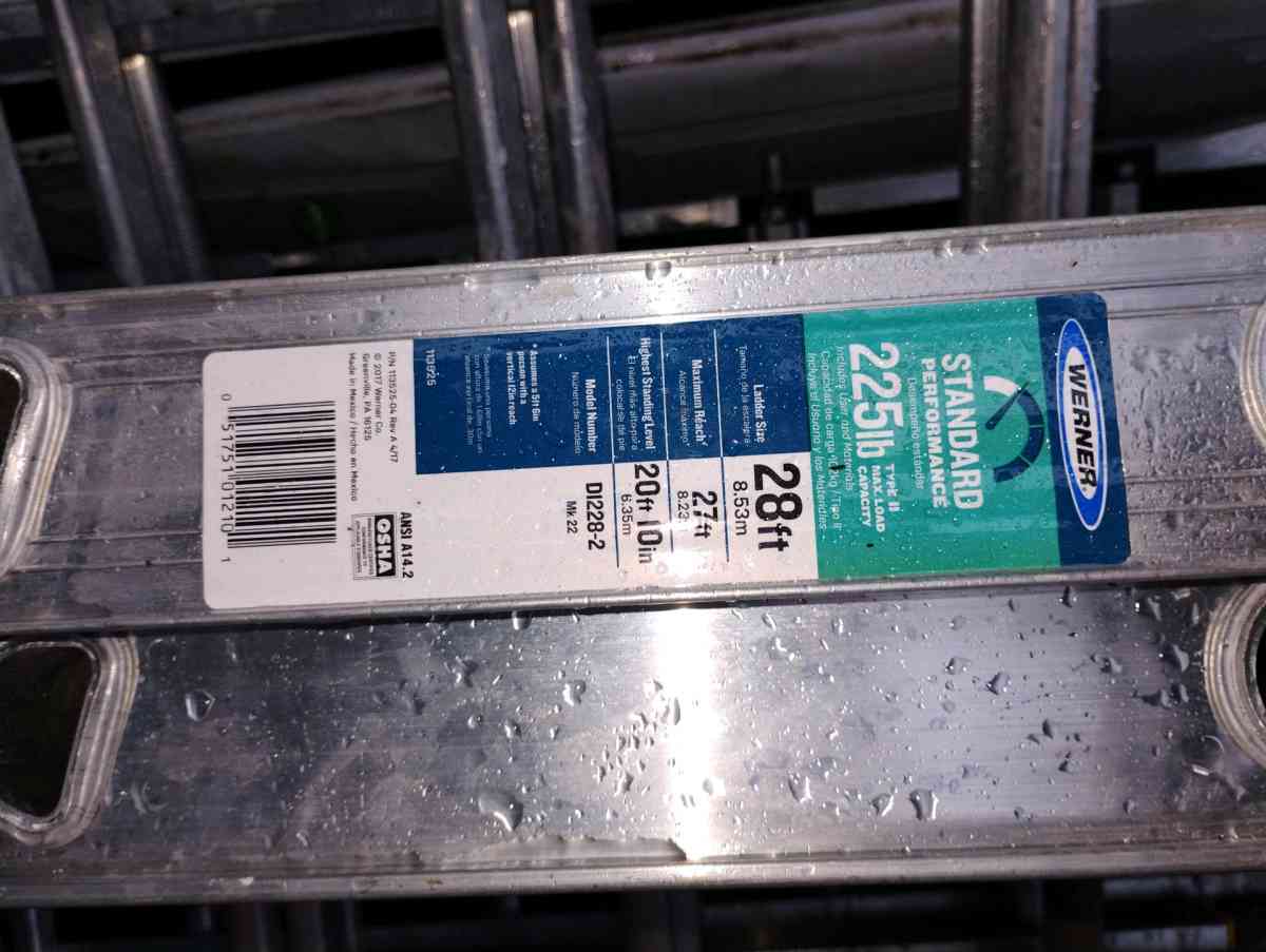 28 ft aluminum extension ladder - Minneapolis, Minnesota - FleaMarketBay