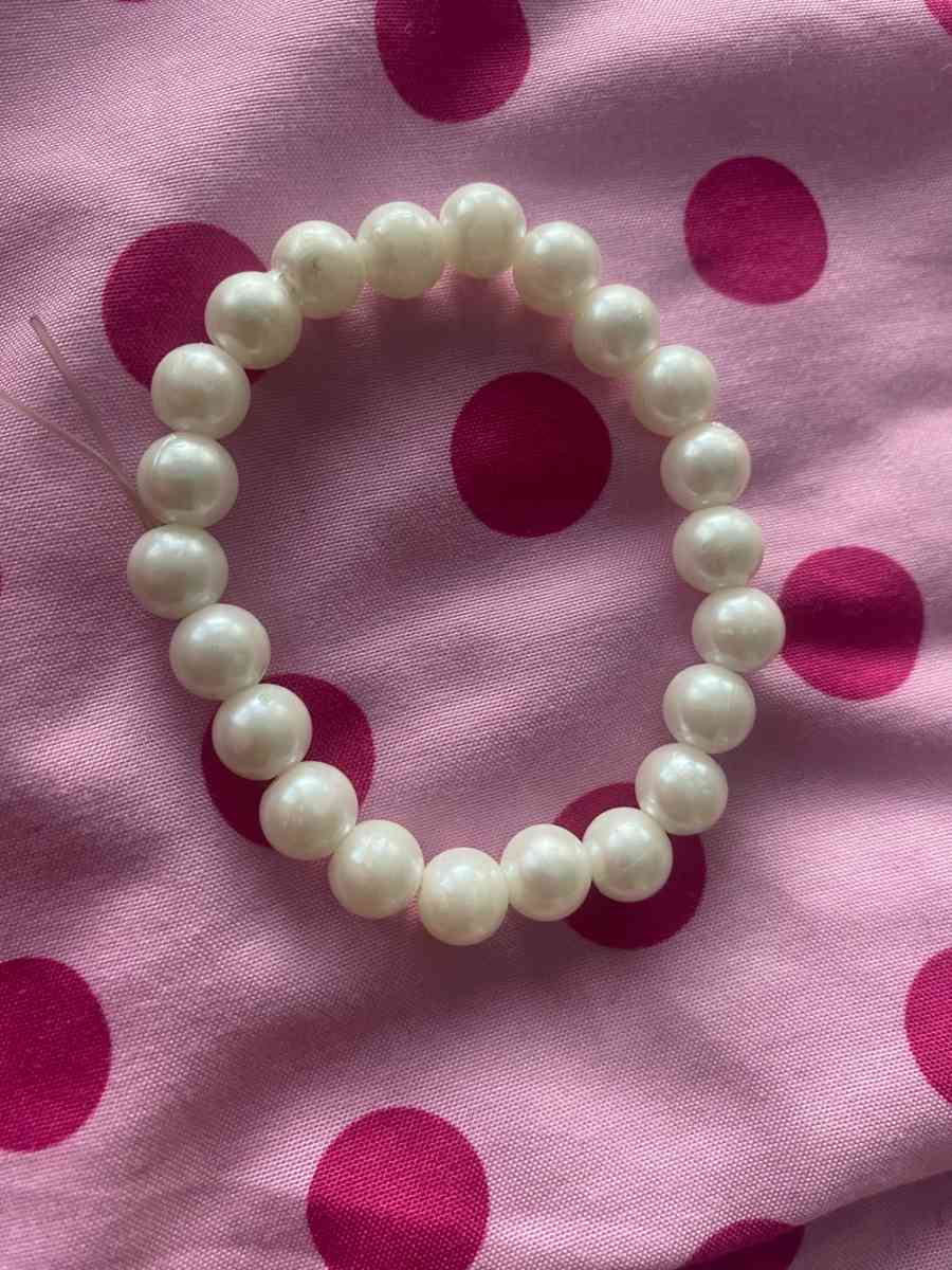 big pearl braclets - Fort Worth, Texas