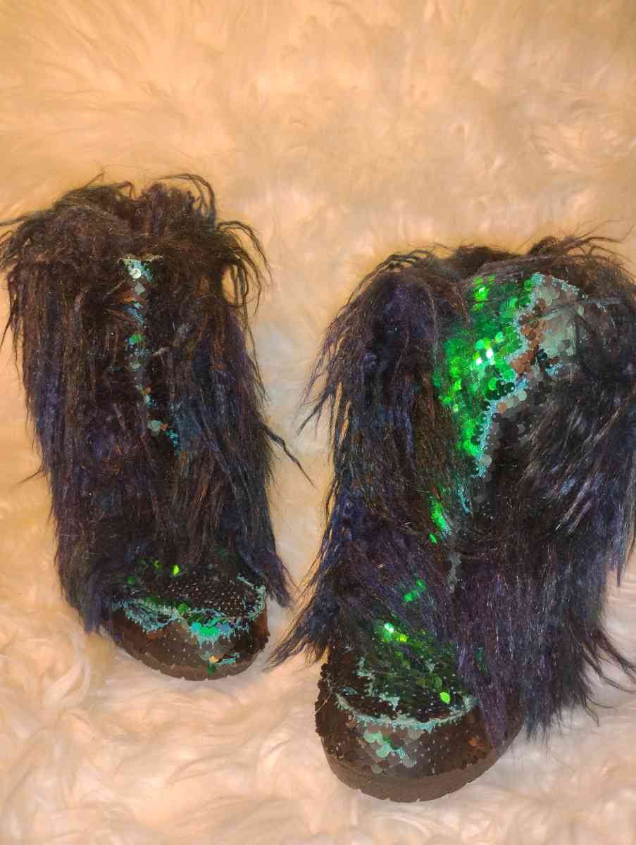 Wedge Custom Heels - Gary, Indiana - FleaMarketBay