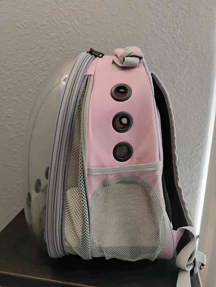 pet carrier backpack - Garland, Texas - FleaMarketBay
