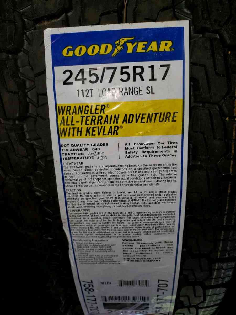 Good year wrangler tires24575 R17 - Kempner, Texas