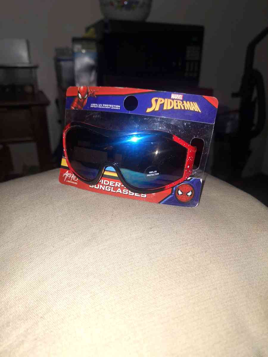 Marvel SpiderMan kids paint splattered Sport Sunglasses - Las Vegas, Nevada - FleaMarketBay