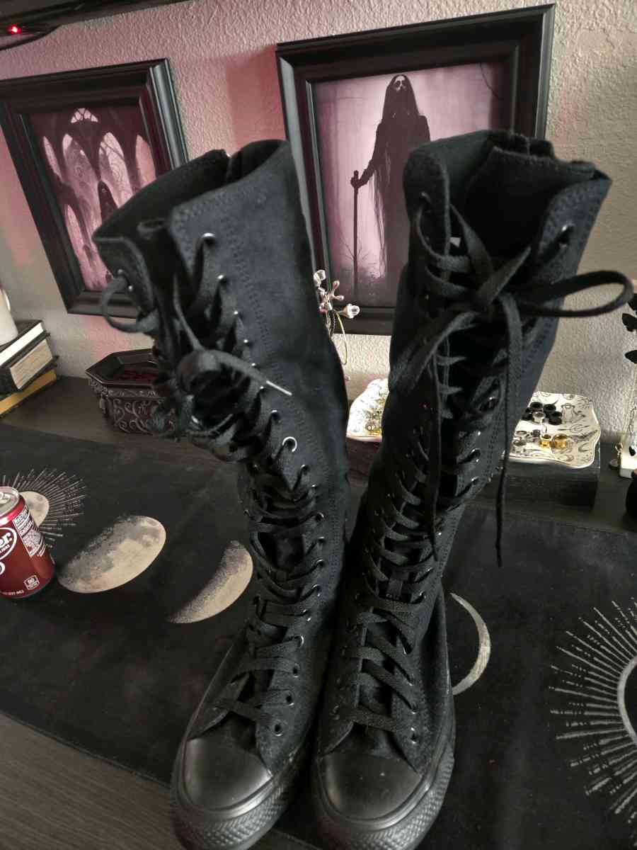 knee high converse - Statesville, North Carolina - FleaMarketBay