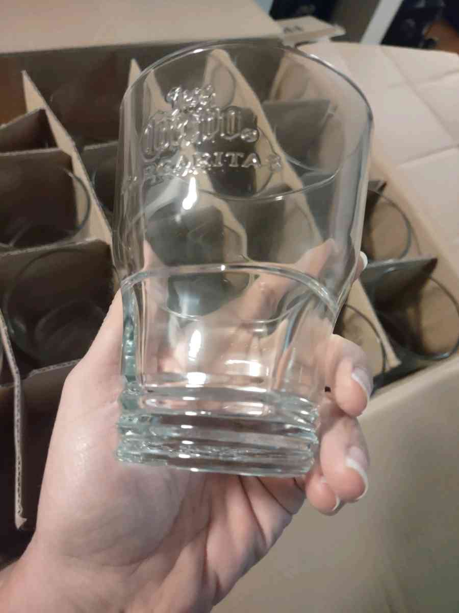 Jose cuervo margarita glasses - San Antonio, Texas - FleaMarketBay