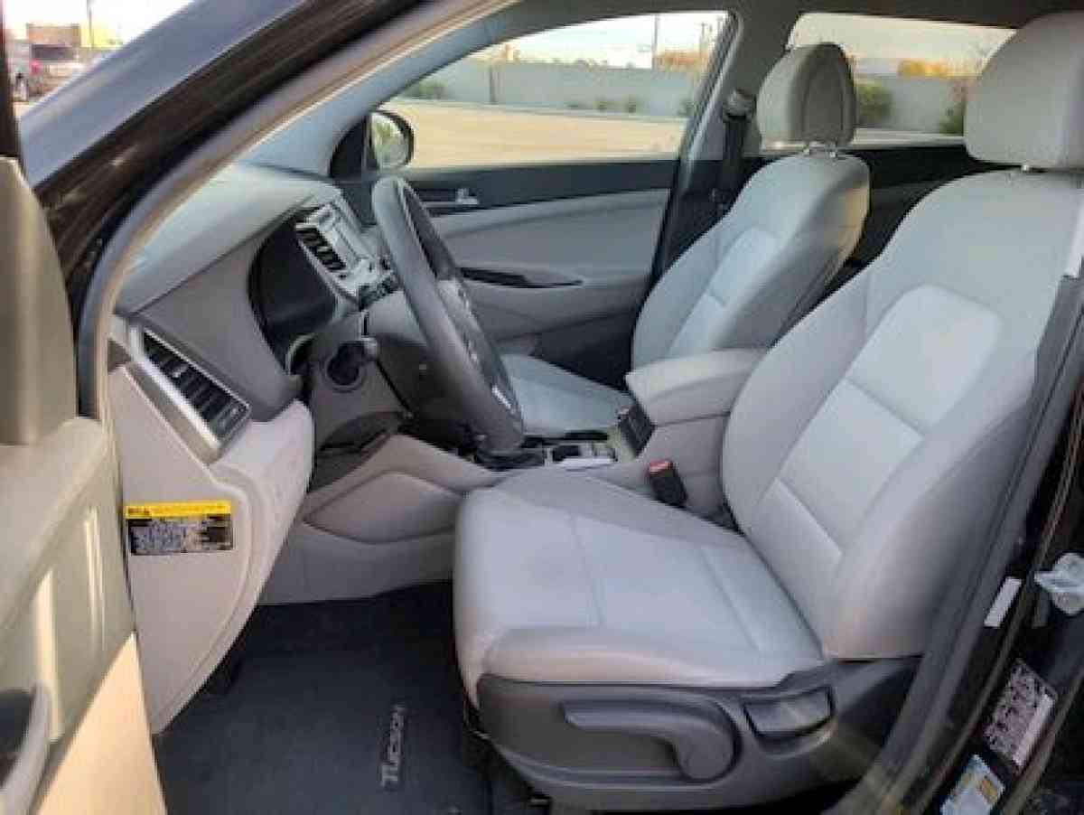 2017  HyundaiTucson SE - Las Vegas, Nevada - FleaMarketBay