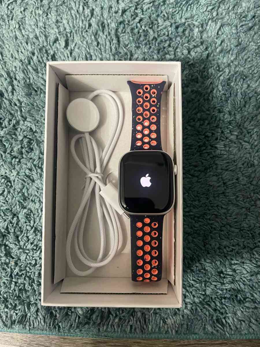 Apple Watch series 10 - Charlotte, North Carolina