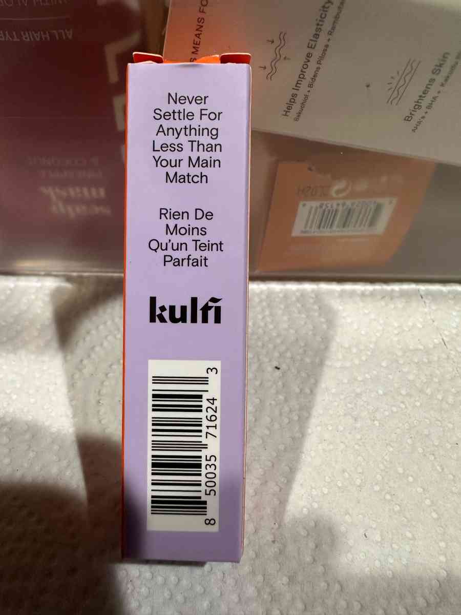 Kulfi Main Match Concealer in Ice Ice Berry - Round Lake, Illinois - FleaMarketBay