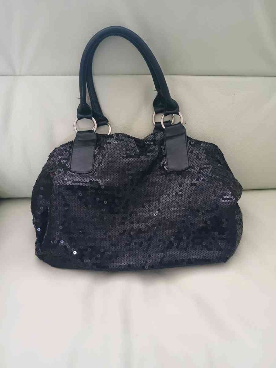 Black  handbag - Frostproof, Florida