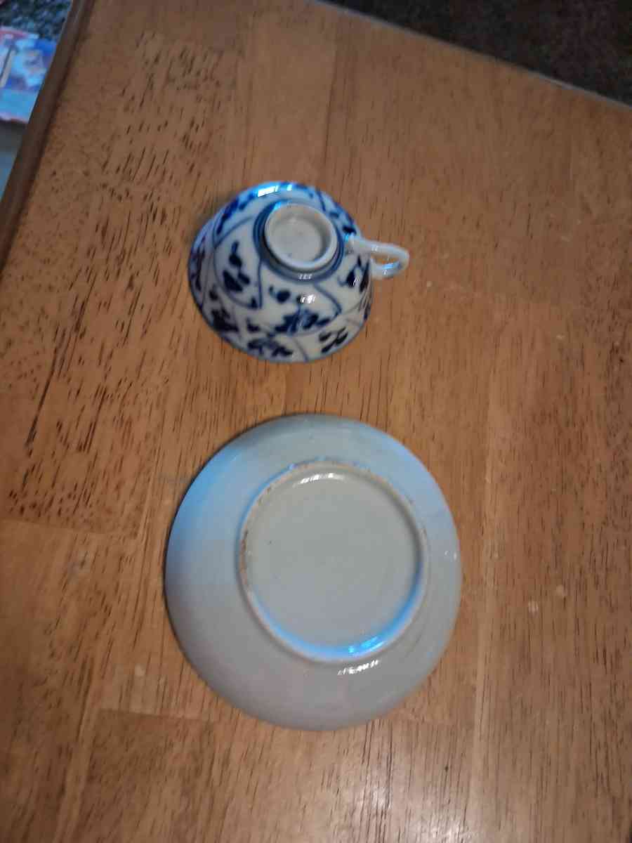teacup and saucer set - Comstock, Michigan - FleaMarketBay