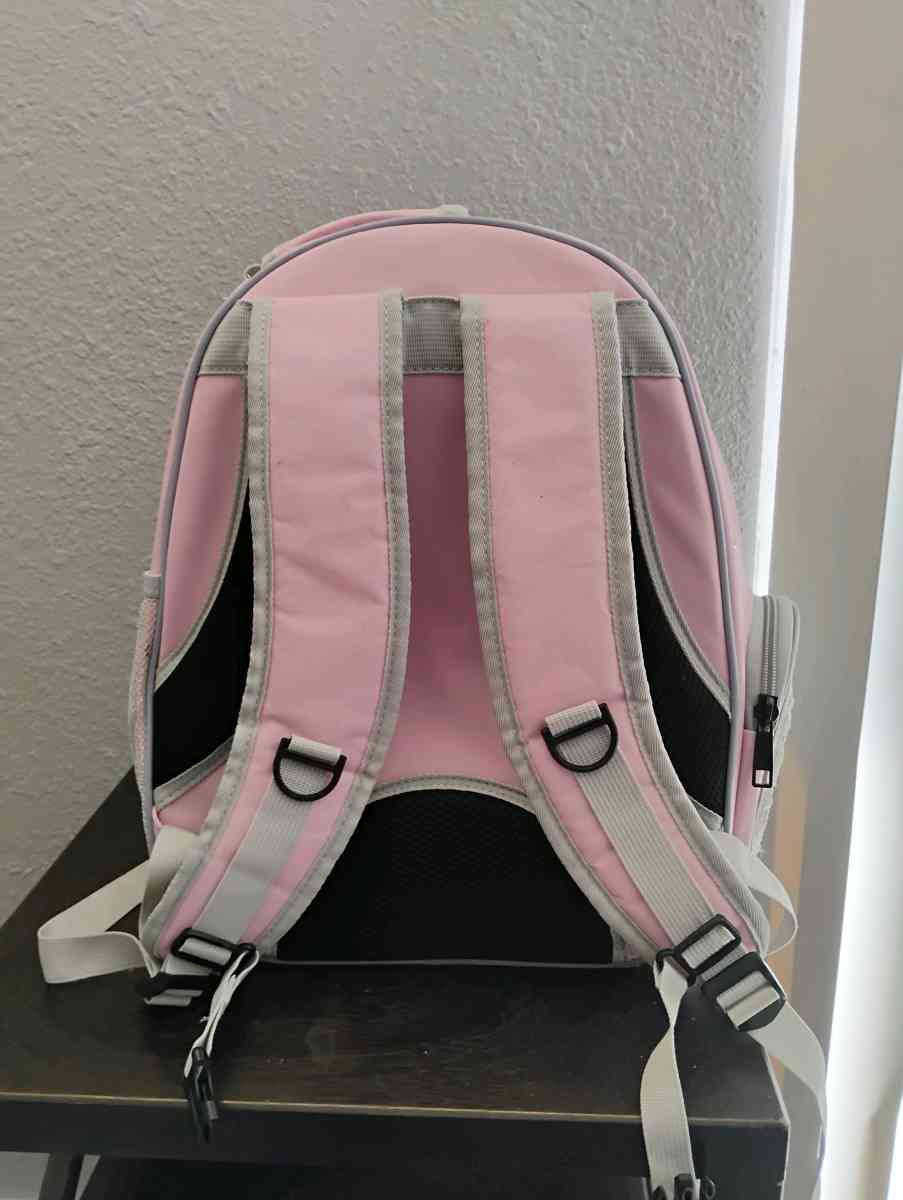 pet carrier backpack - Garland, Texas - FleaMarketBay
