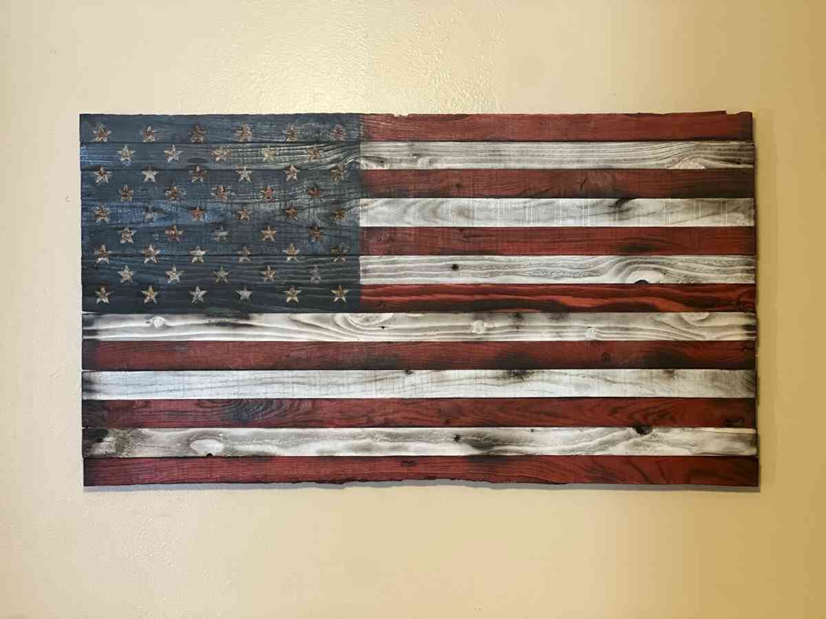 wooden flags - Springfield, Illinois - FleaMarketBay