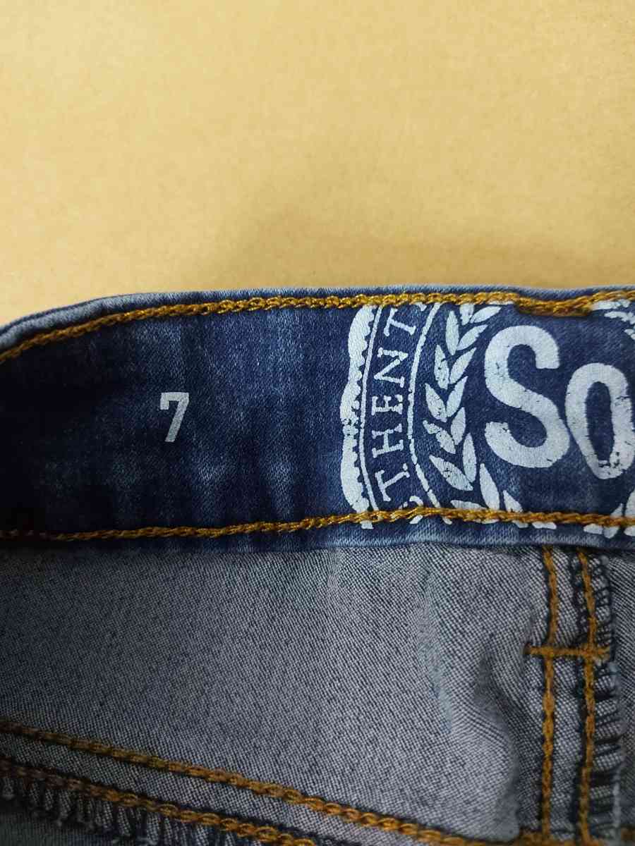 SO Denim Bermuda Short Size 7 - Atlanta, Georgia - FleaMarketBay