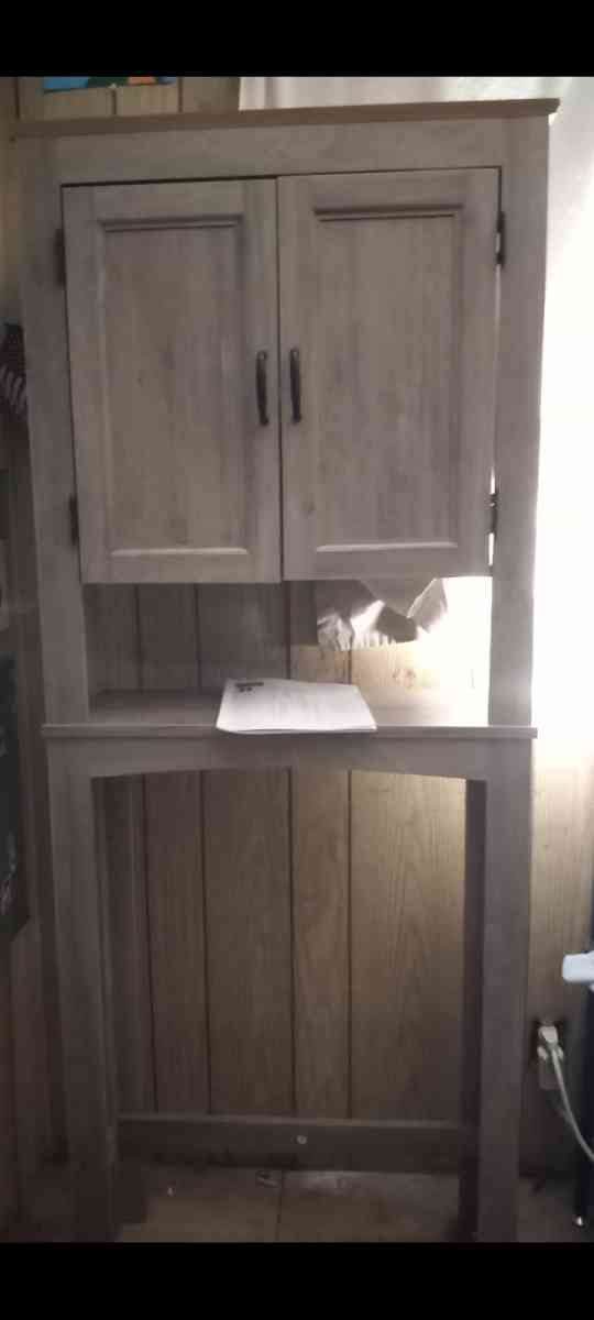 small furniture electronics - California City, California - FleaMarketBay