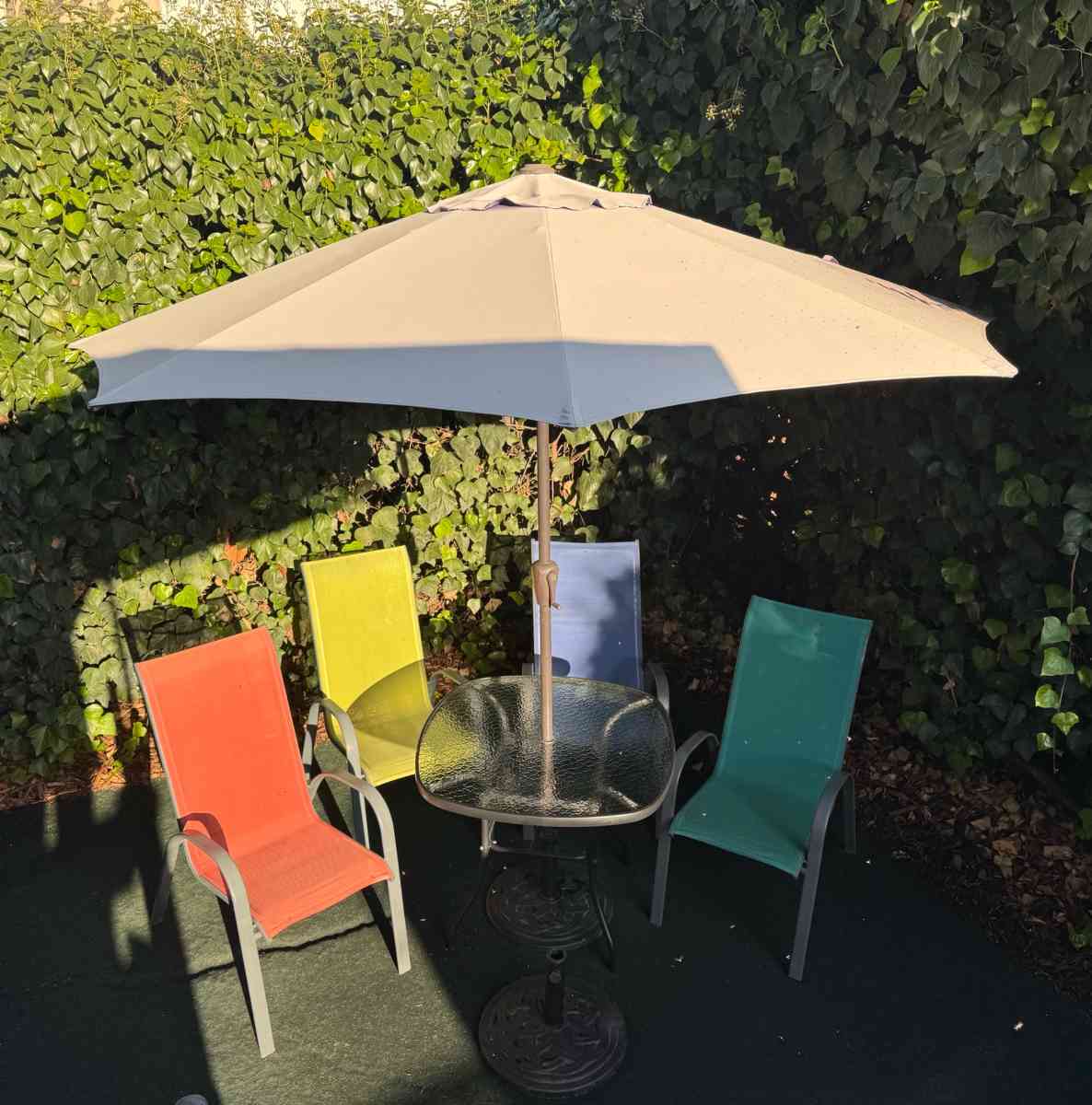 Complete Patio Set - Valley Village, California