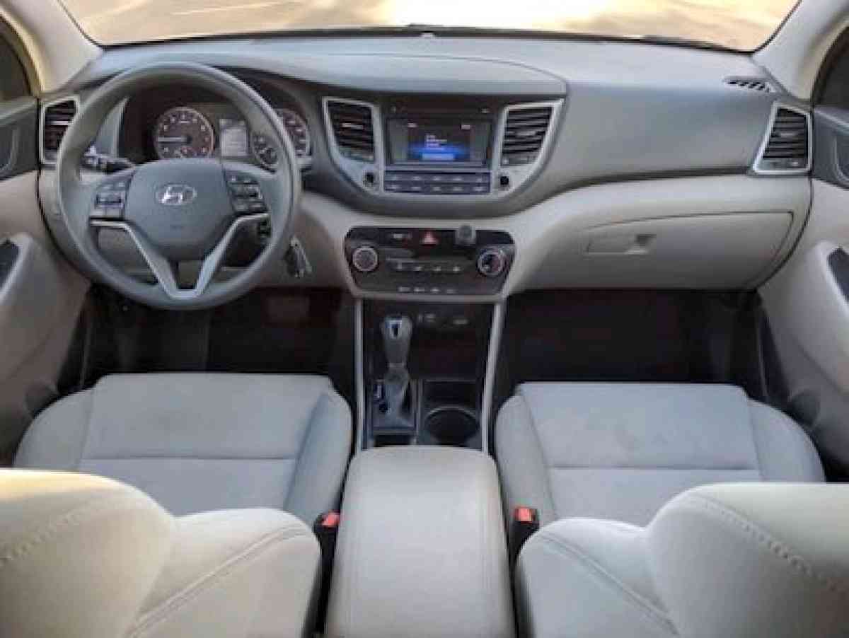 2017  HyundaiTucson SE - Las Vegas, Nevada - FleaMarketBay