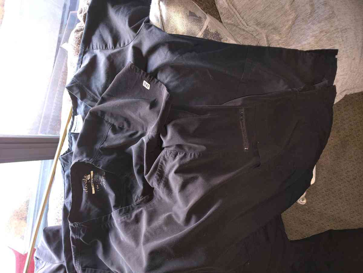 scrubs black small - Salt Lake City, Utah - FleaMarketBay