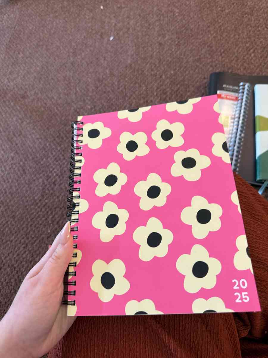 2025 calendars - Hellertown, Pennsylvania