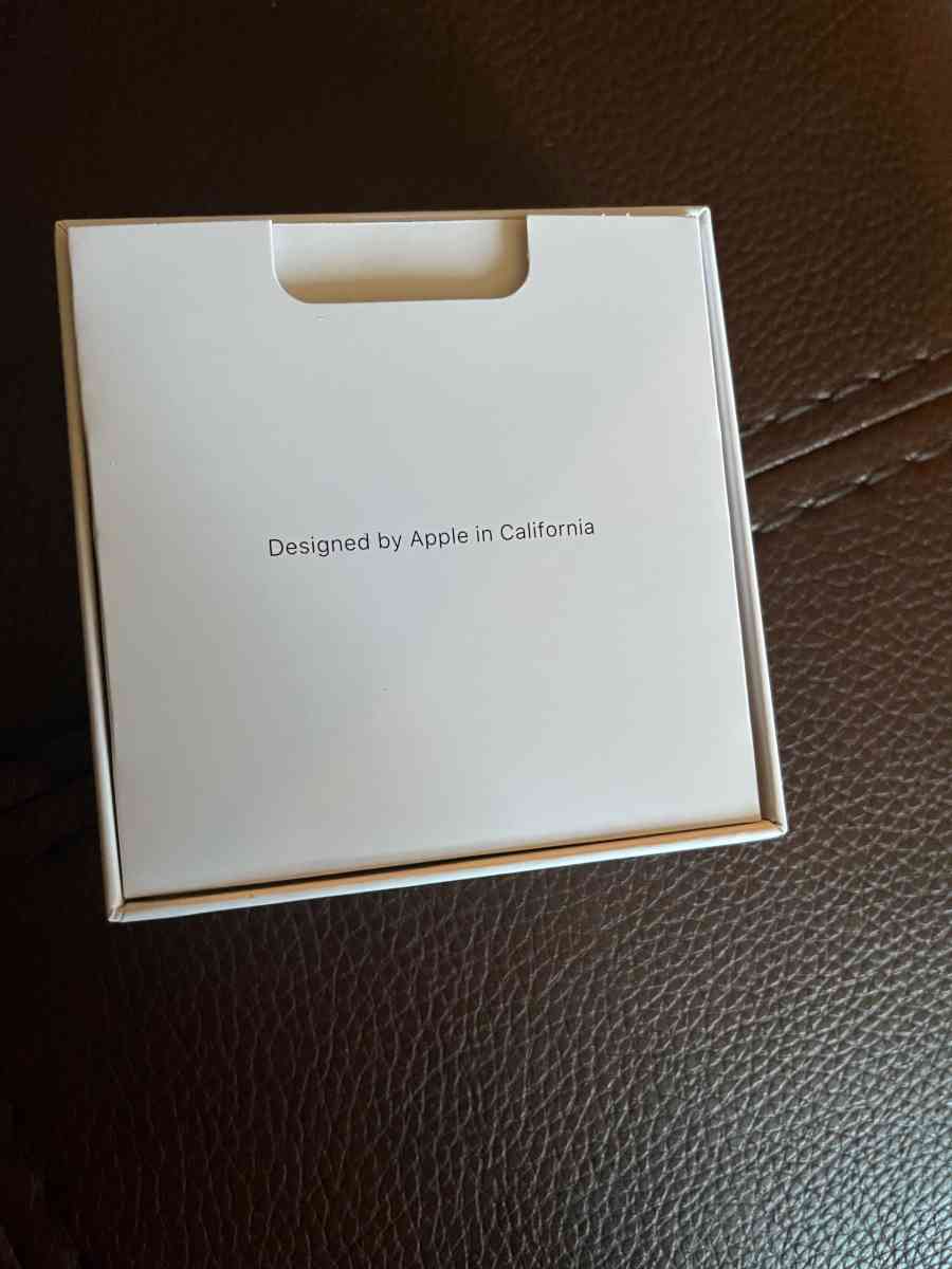 AirPods 2s - Kalamazoo, Michigan - FleaMarketBay