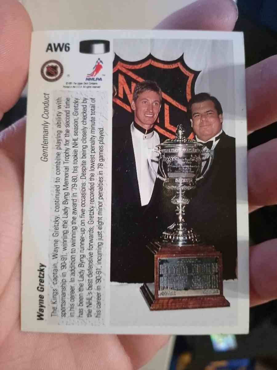 Wayne Gretzky Holographic Card  2 Available - Addy, Washington - FleaMarketBay