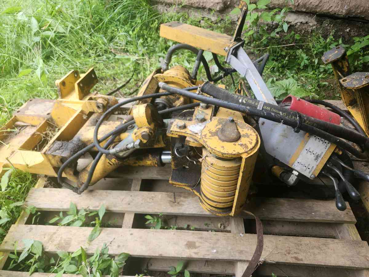 Sickle Bar Mower - Walton, West Virginia - FleaMarketBay