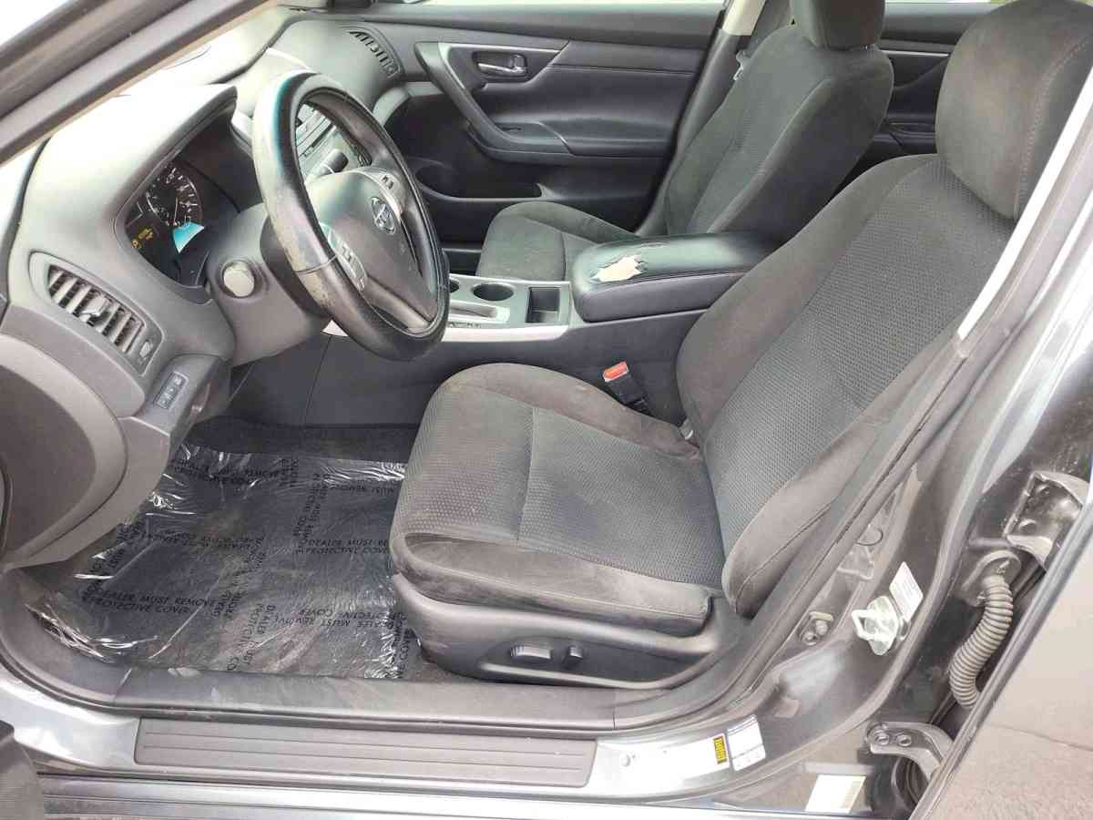 2015  Nissan Altima S - Las Vegas, Nevada - FleaMarketBay