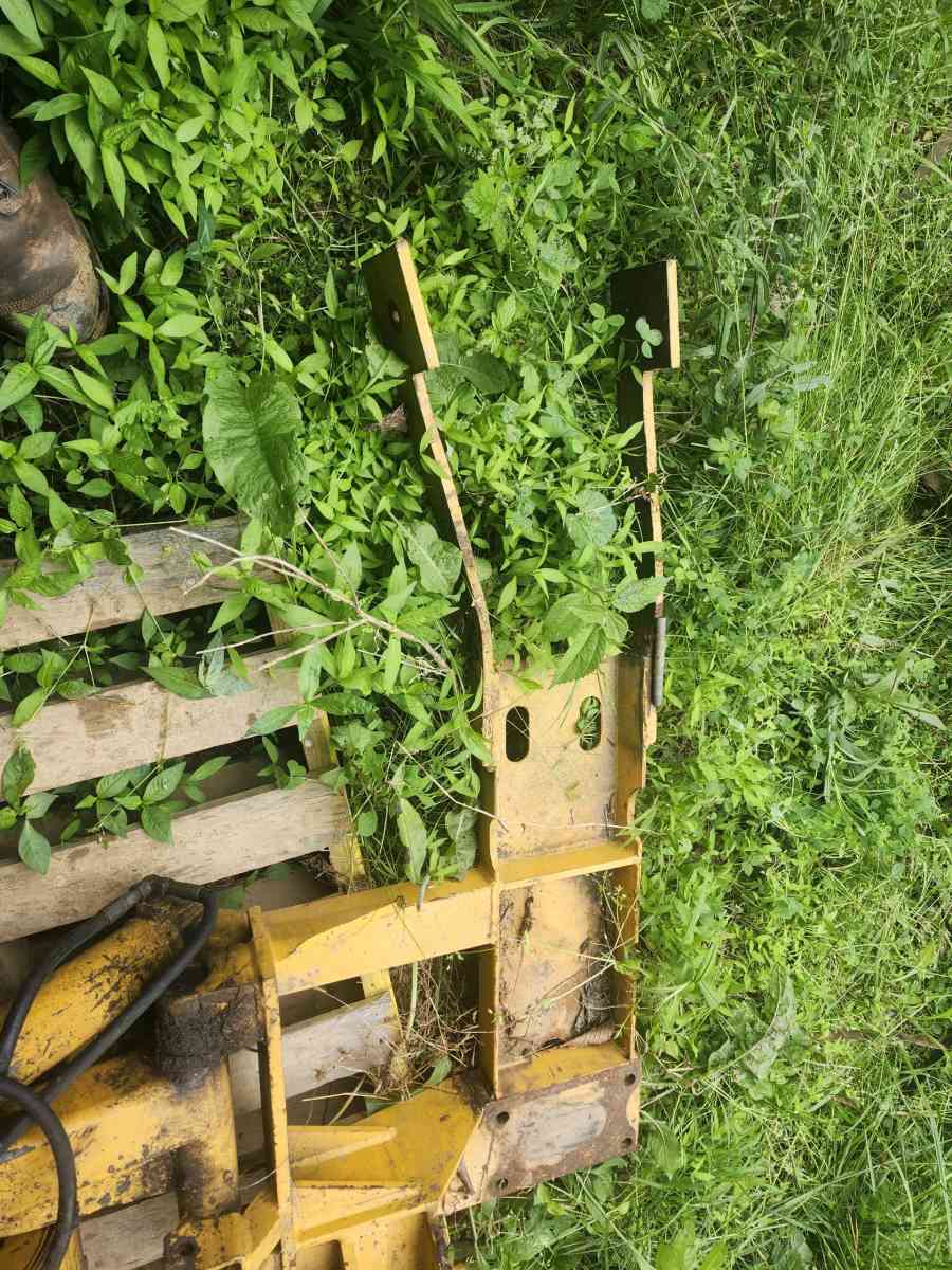 Sickle Bar Mower - Walton, West Virginia - FleaMarketBay