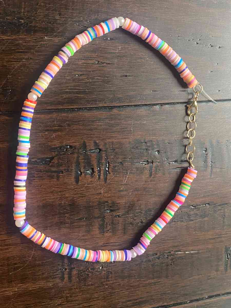 Beachy orangey necklace with pearls with different levels - Fort Worth, Texas - FleaMarketBay