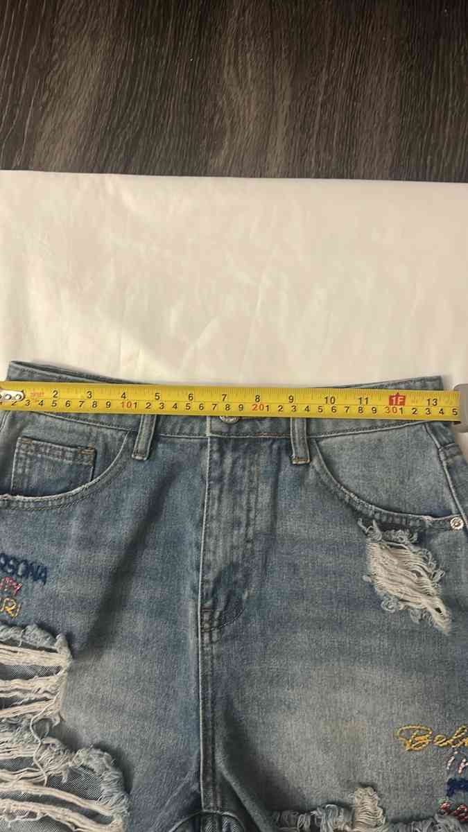 SHEIN High Waist Distressed Embroidered Denim Shorts Size S - Atlanta, Georgia - FleaMarketBay
