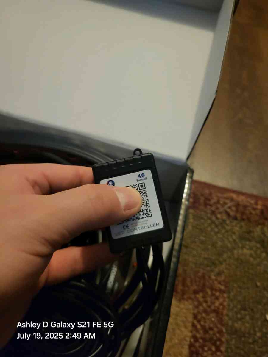 AUTOMOBILE LED CHASSIS LAMP - Green Bay, Wisconsin - FleaMarketBay