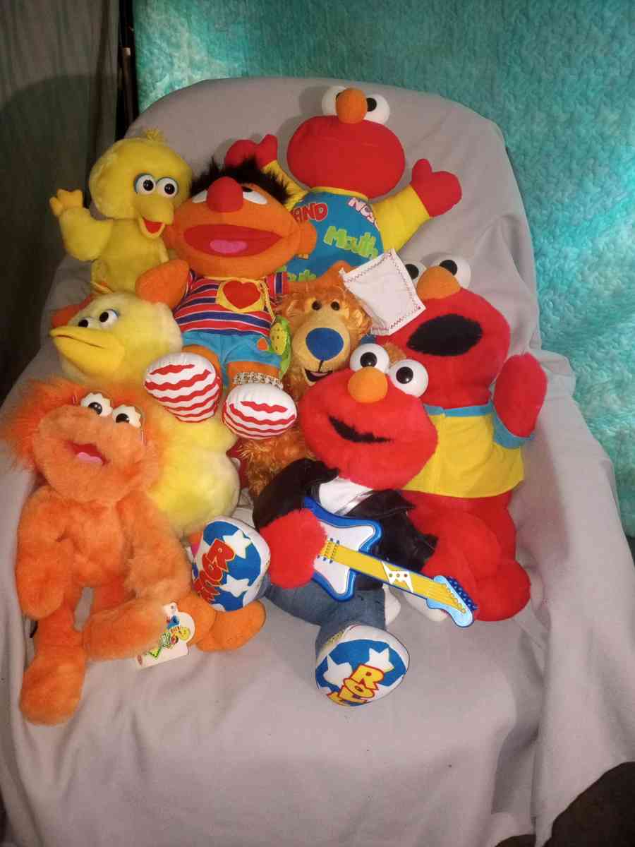 vintage sesame street collection - Weatherford, Oklahoma - FleaMarketBay