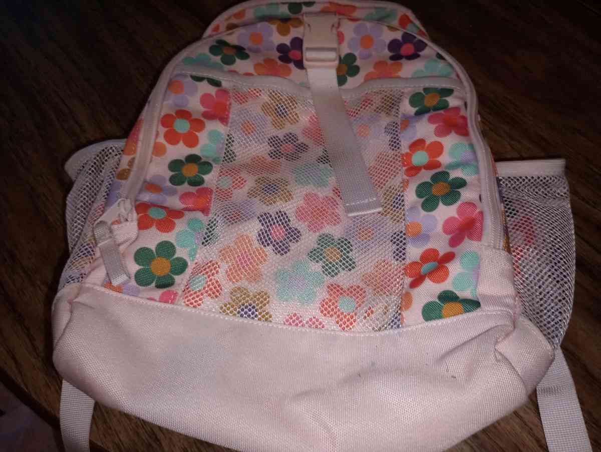 girl bookbag - Shallotte, North Carolina