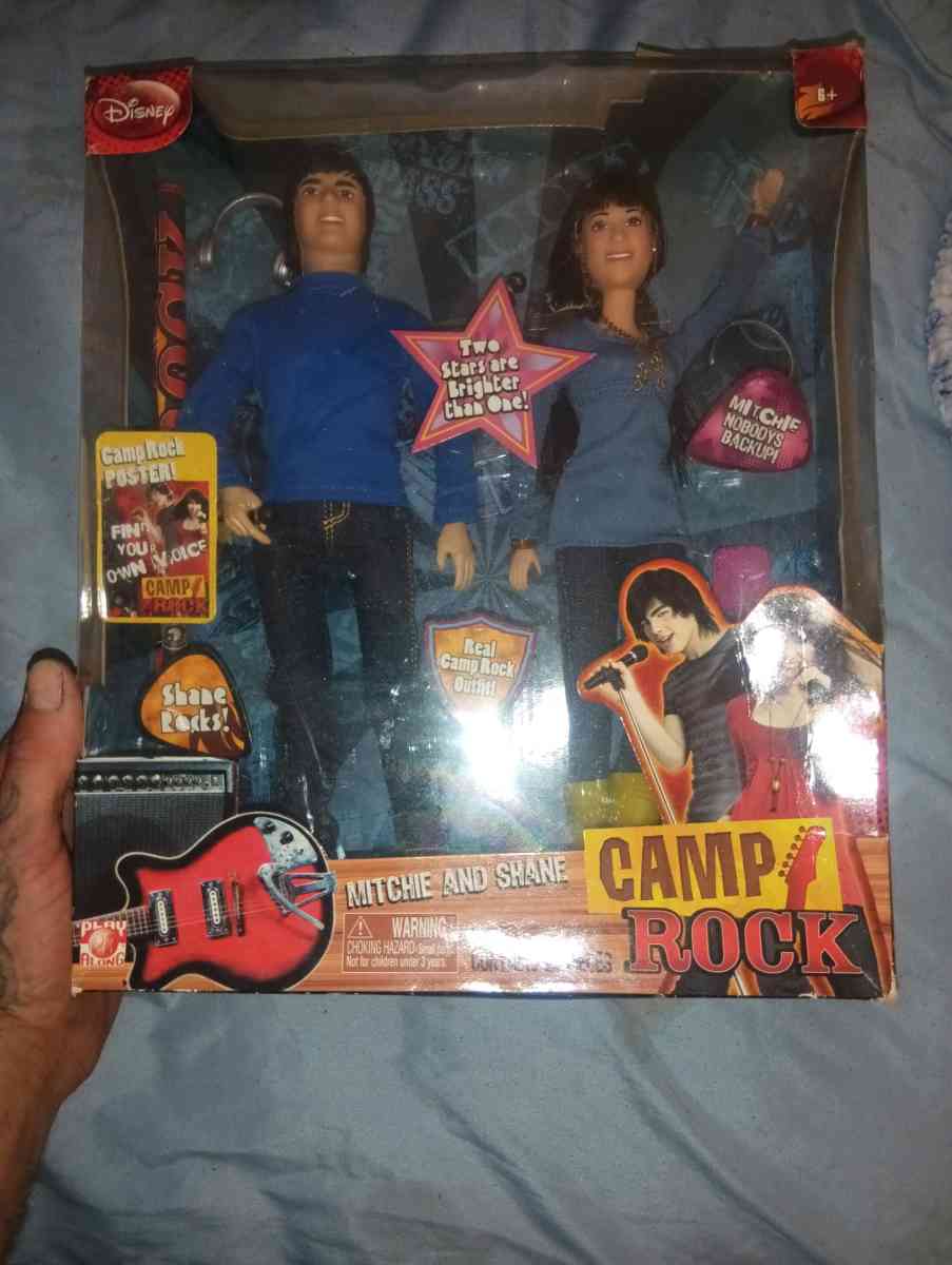 camp Rock 22 piece set mission chain Barbie dolls - Akron, Ohio
