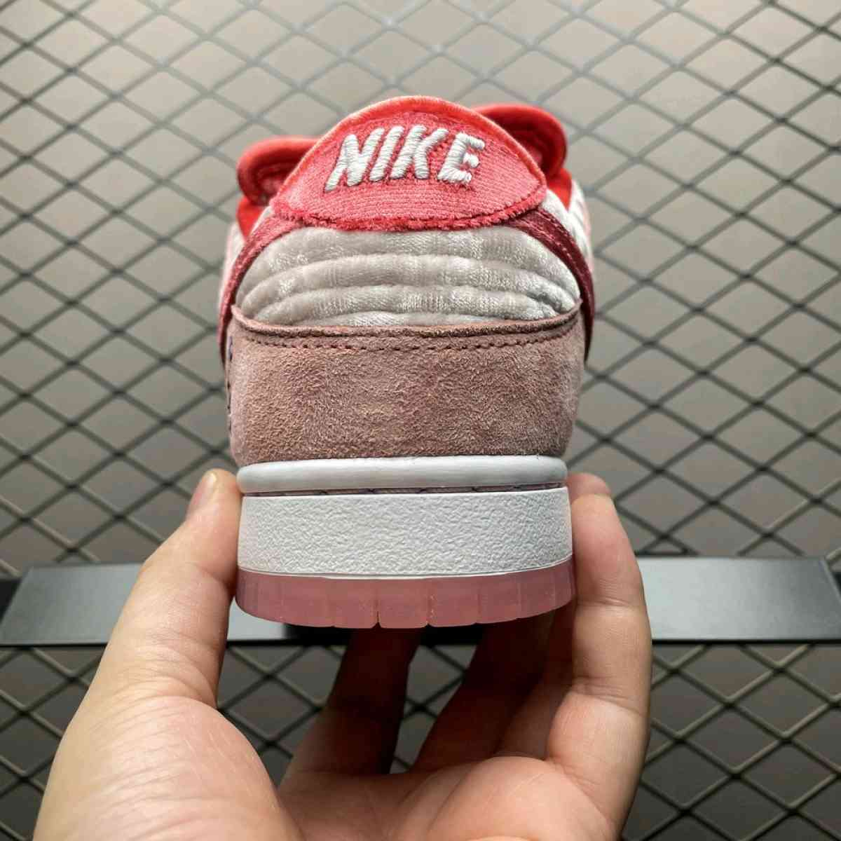 StrangeLove x Nike SB Dunk Low Valentines Day - Kissimmee, Florida - FleaMarketBay
