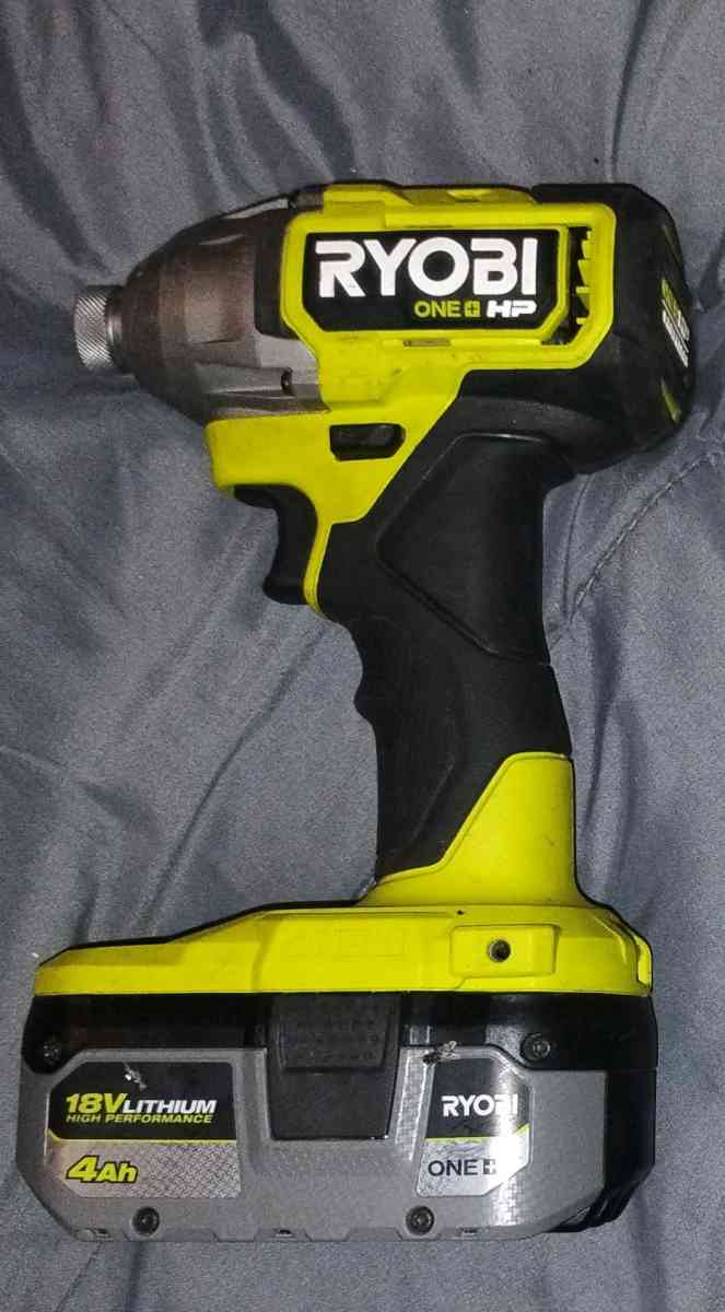 Ryobi 3 pc Impact Drill Set - Desert Hot Springs, California - FleaMarketBay