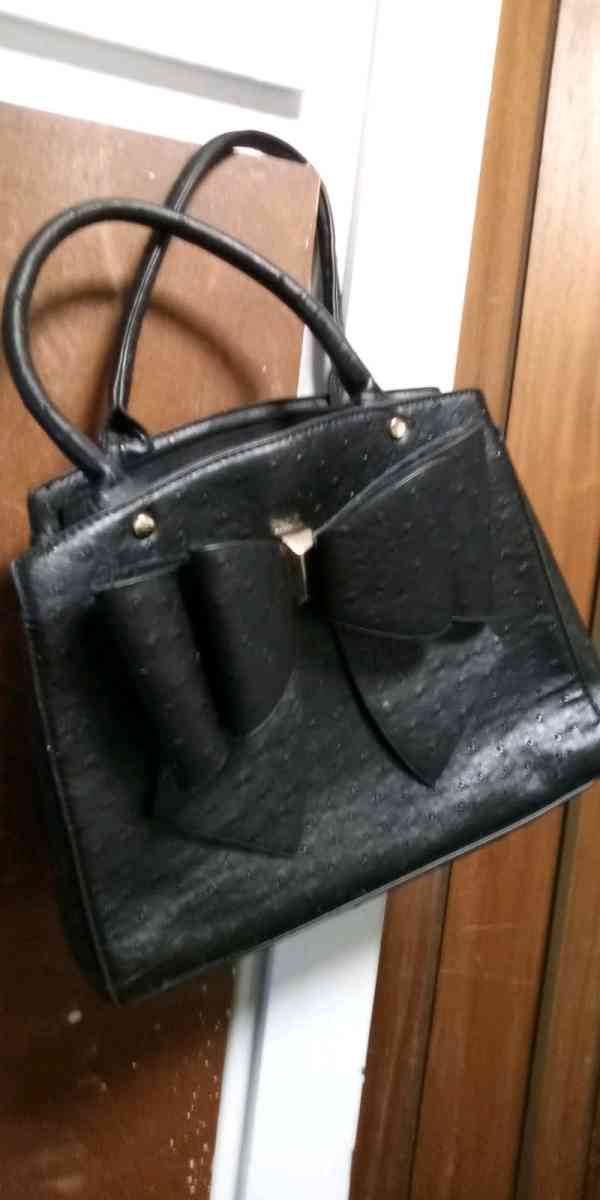 assorted purses  10 each OBO - Louisville, Kentucky - FleaMarketBay