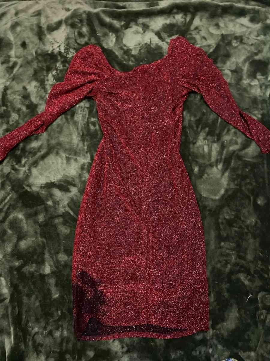 red sparkly dress - Houston, Texas - FleaMarketBay