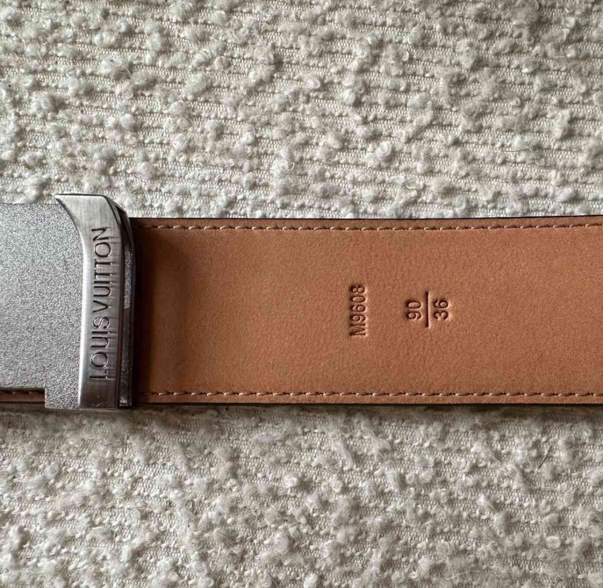 authenticated Lv belt - East Elmhurst, New York - FleaMarketBay